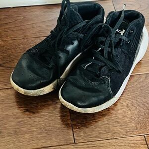 Boys 3Y Under Armour Black High-Top Sneakers